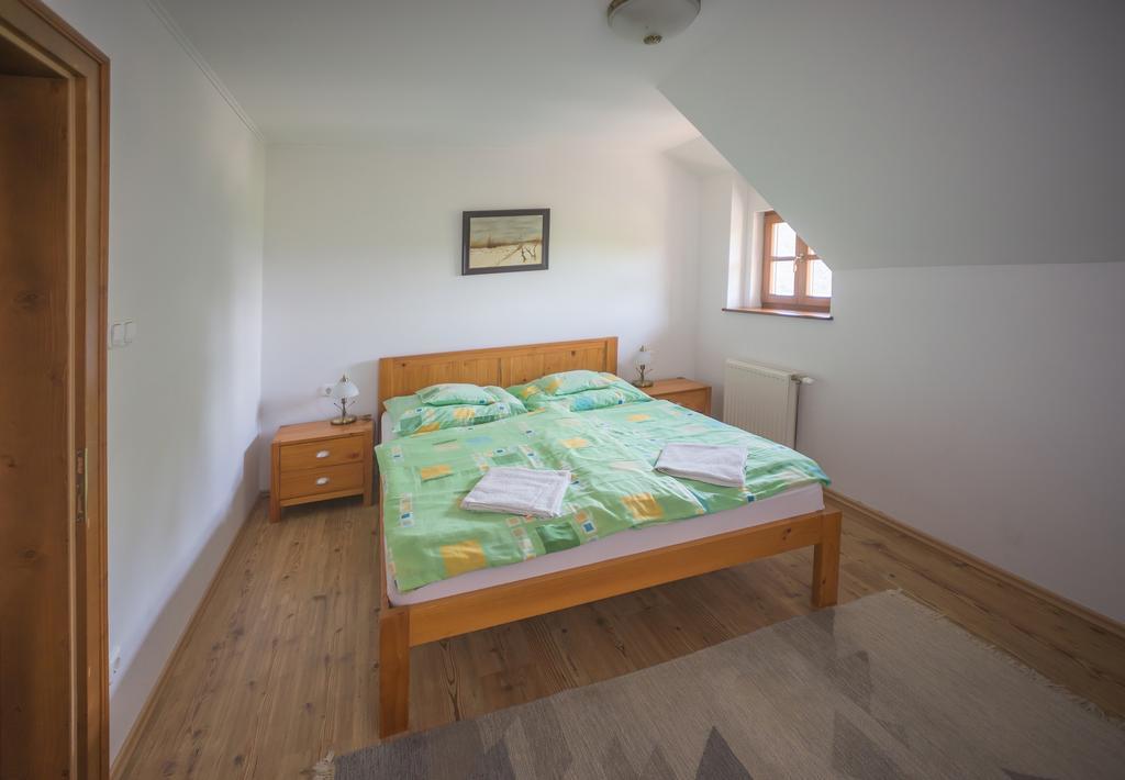 Balatoncsicso Juhfark Fogado Es Borhaz Bed & Breakfast エクステリア 写真