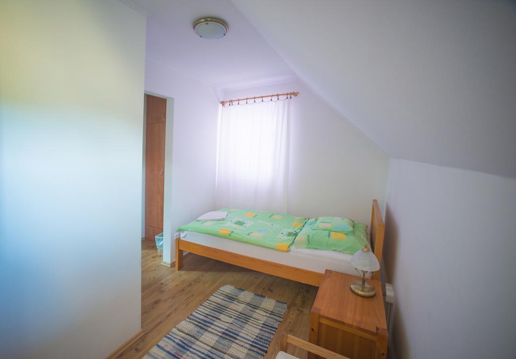 Balatoncsicso Juhfark Fogado Es Borhaz Bed & Breakfast エクステリア 写真