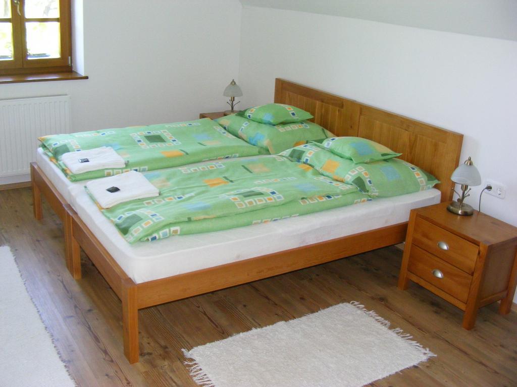 Balatoncsicso Juhfark Fogado Es Borhaz Bed & Breakfast エクステリア 写真